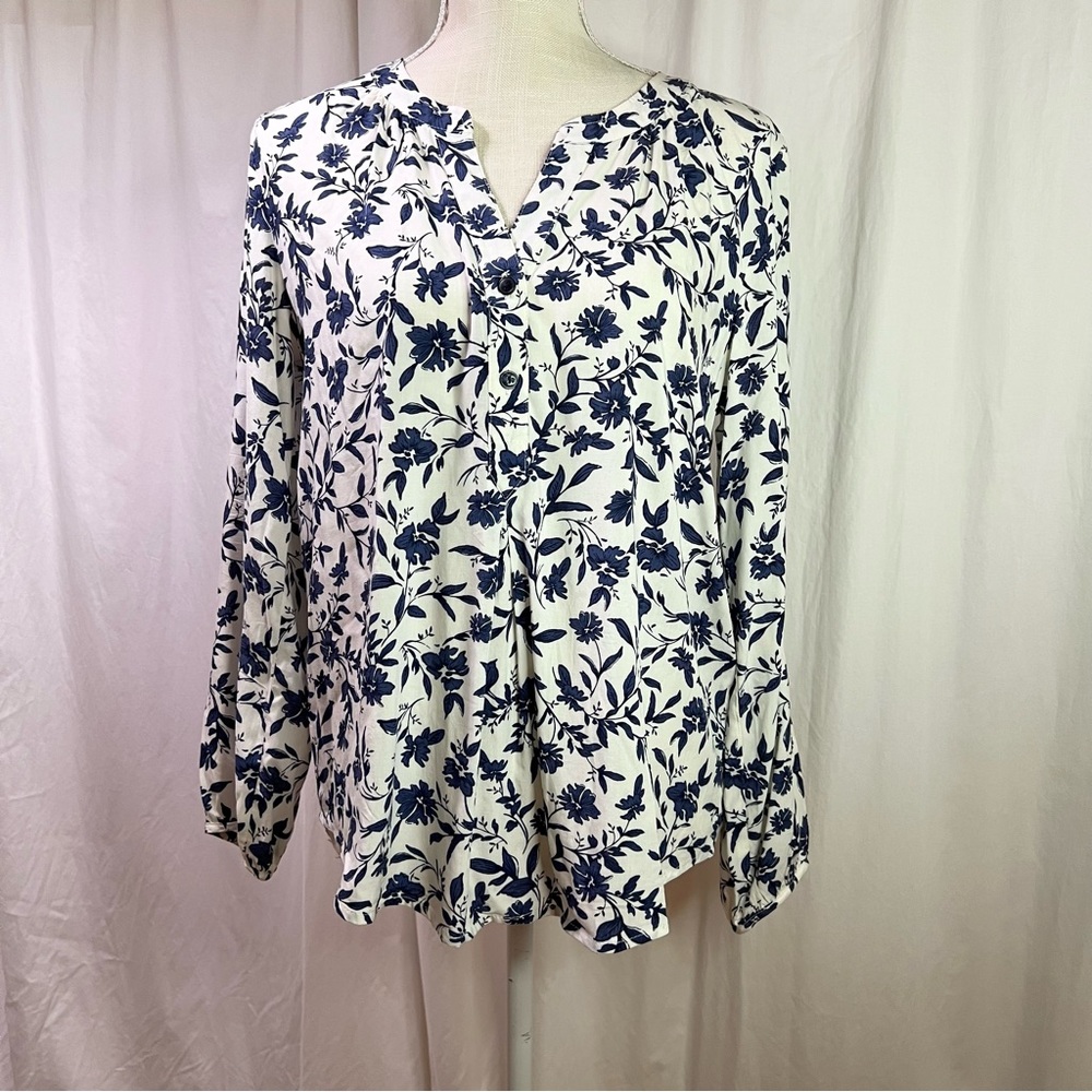 Old Navy Open Neck Blouse White Blue Floral Medium